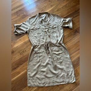 Marc Jacob’s beige dress brand new